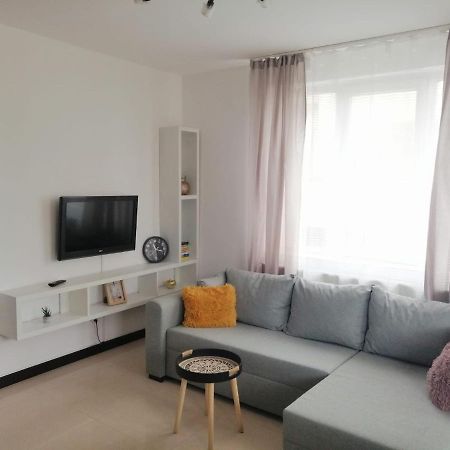 Lucas Apartment นาโวดาริ ภายนอก รูปภาพ
