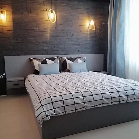 Lucas Apartment นาโวดาริ ภายนอก รูปภาพ